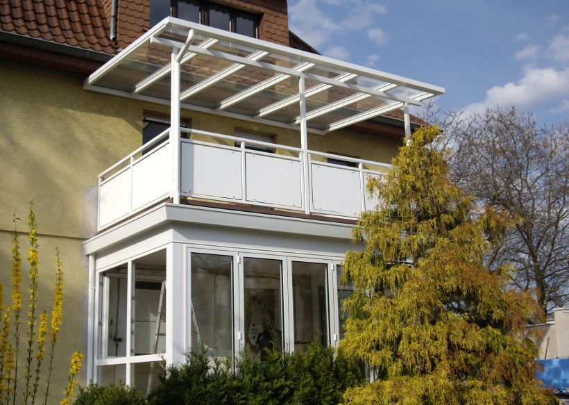 Artz Überdachungen Balkonbau für nachträglichen Anbau